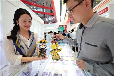 文化融入科技 故宮復(fù)制一級藏品開啟收藏交流服務(wù)新篇章